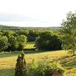 Guest house La Troliere 4*