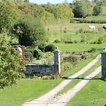 La Troliere 4* Autry-Issards
