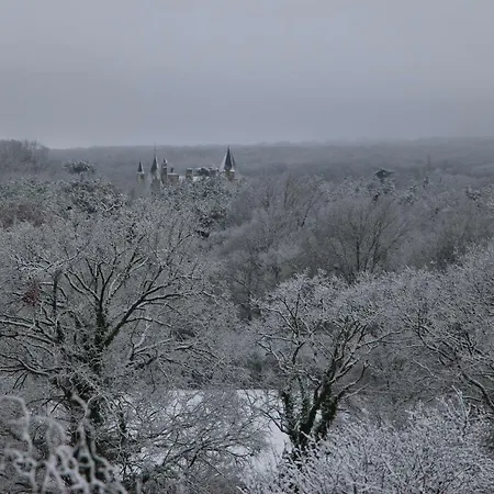 La Troliere ゲストハウス オートリー・イサール